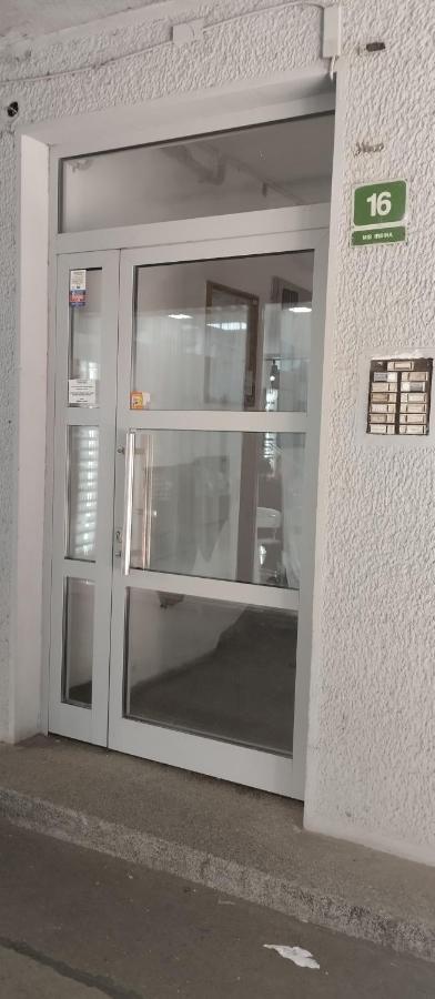 Apartment Aria Сараево Экстерьер фото